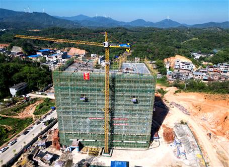 【錨定目標(biāo) 奮力沖刺】冶建第五分公司欽州市浦北陳皮產(chǎn)業(yè)園項目主體結(jié)構(gòu)順利封頂